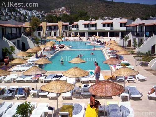 Izer Beach Club 3